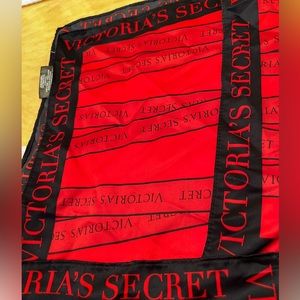 Victoria Secret Scarf red and black